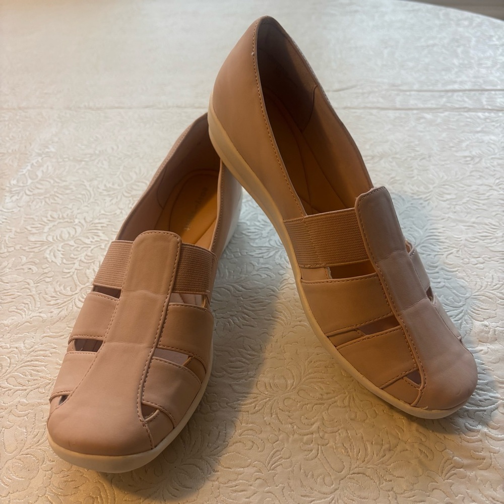 Easy Spirit Black Alani Slip-On Fisherman Flats, Size 8 - Picture 2 of 13